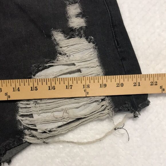 Sneak Peek Black Denim Jean High Rise Shorts Destroyed Front Pockets Size Large - Picture 9 of 12